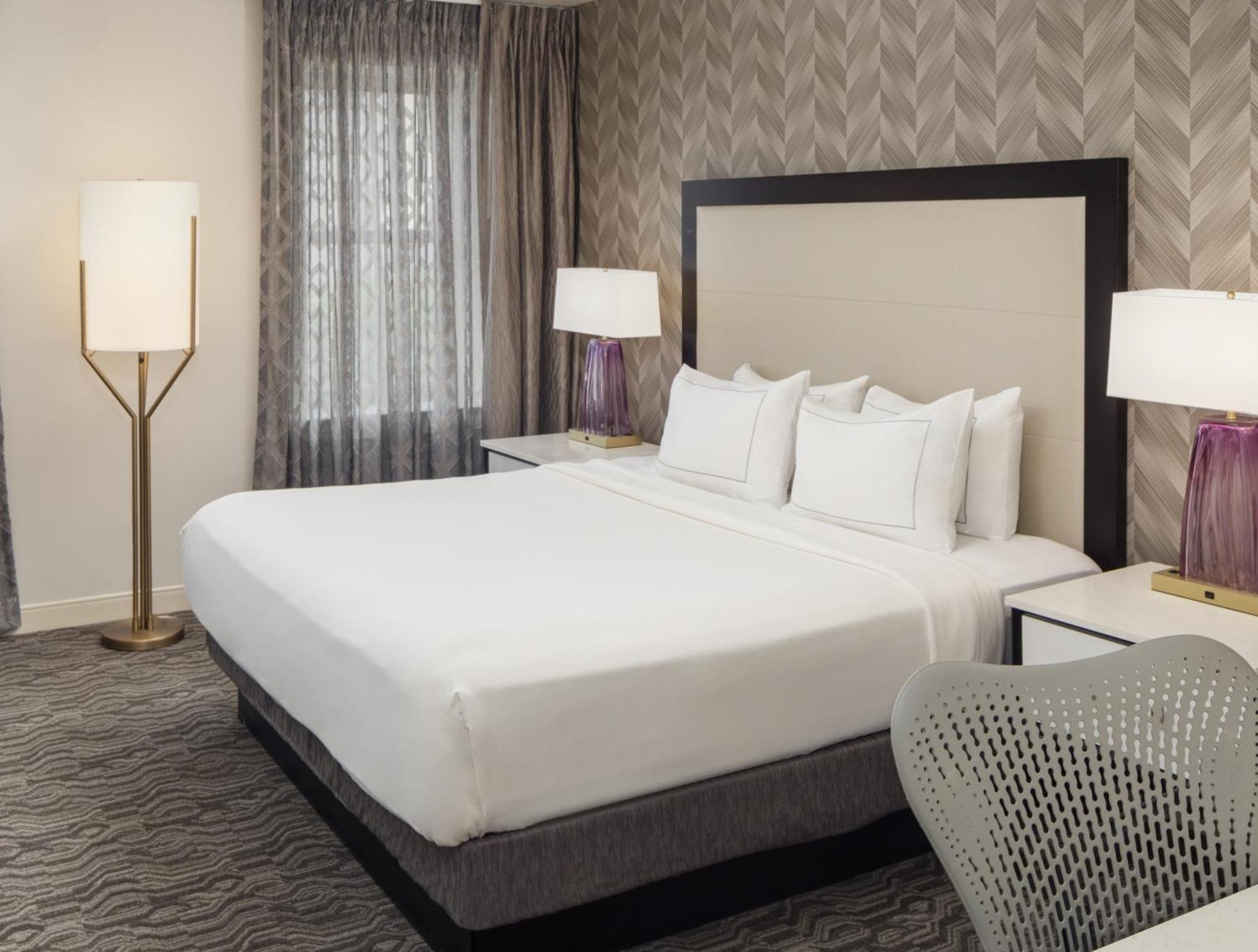 Doubletree Suites By Hilton Hotel Detroit Downtown - Fort Shelby Zewnętrze zdjęcie