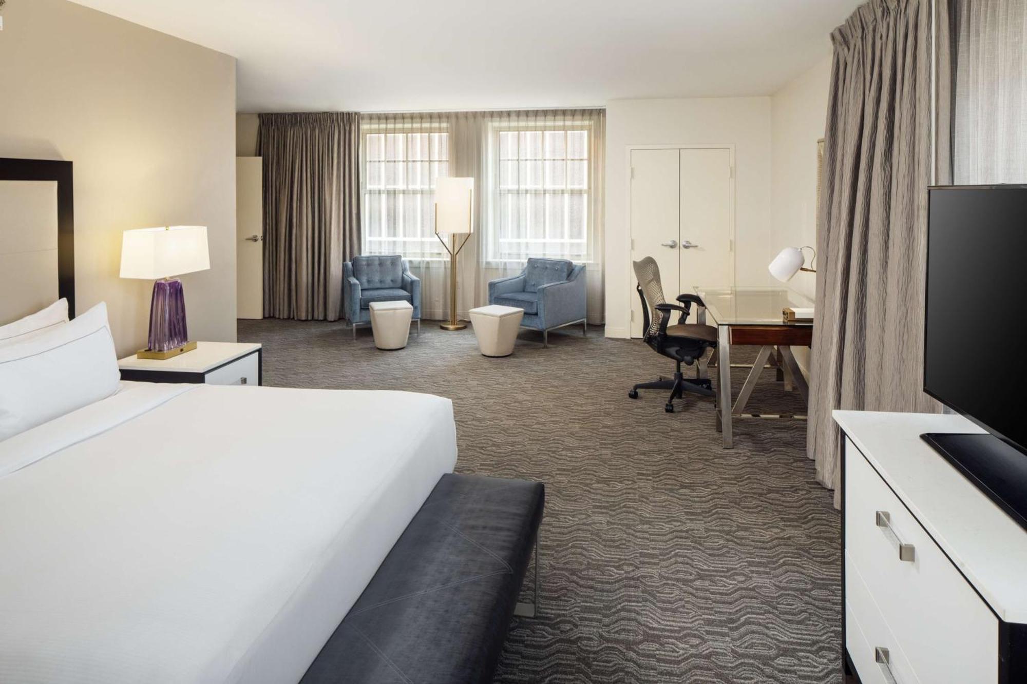 Doubletree Suites By Hilton Hotel Detroit Downtown - Fort Shelby Zewnętrze zdjęcie