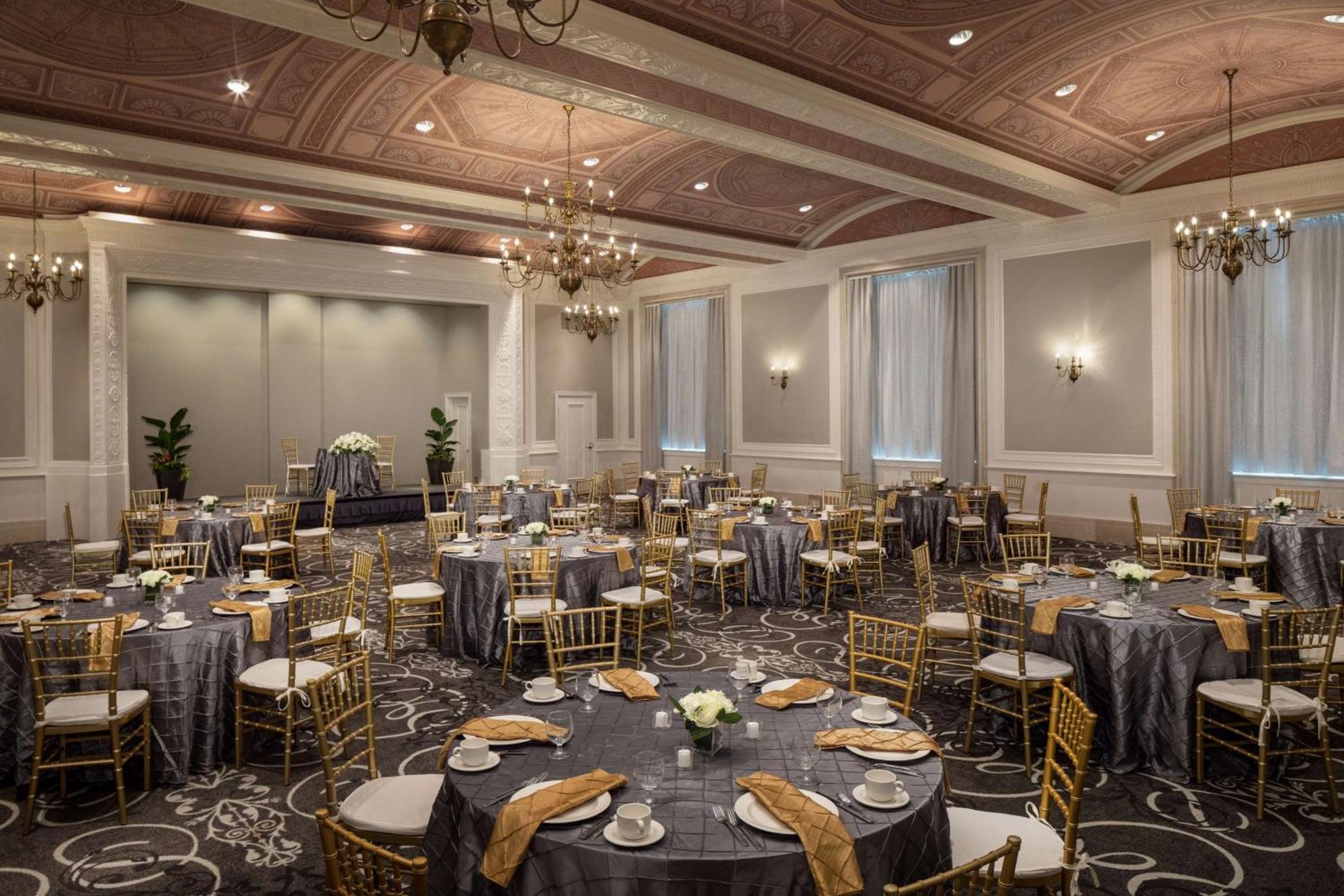 Doubletree Suites By Hilton Hotel Detroit Downtown - Fort Shelby Zewnętrze zdjęcie