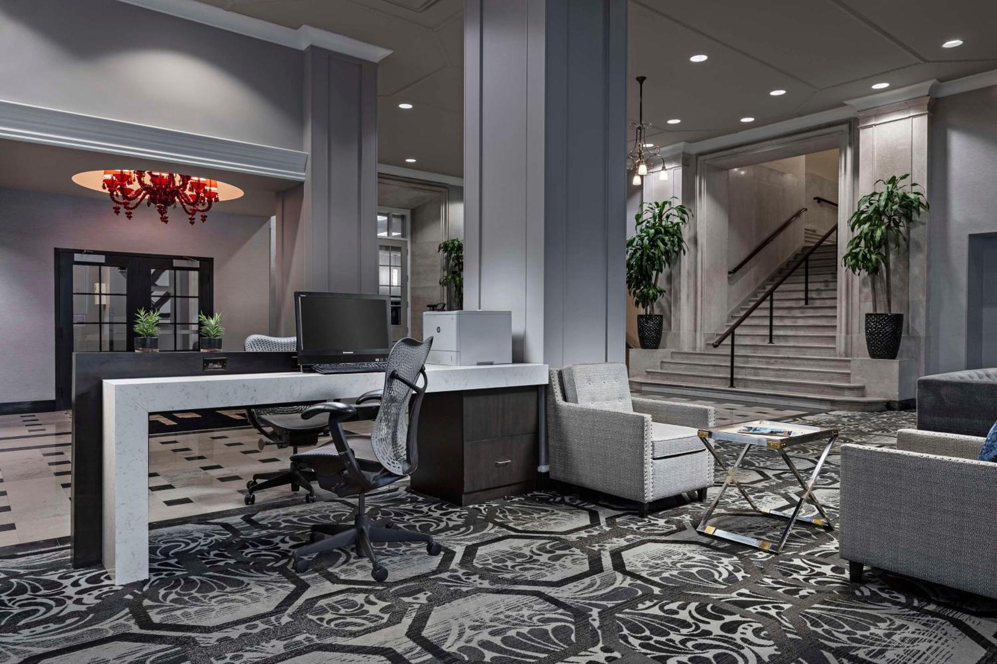 Doubletree Suites By Hilton Hotel Detroit Downtown - Fort Shelby Zewnętrze zdjęcie