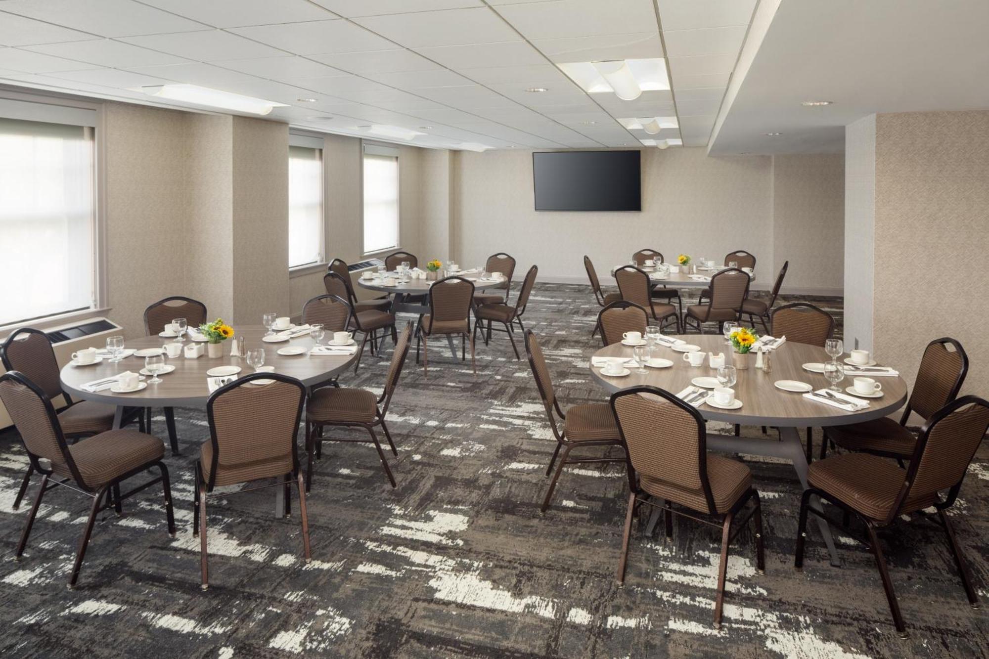 Doubletree Suites By Hilton Hotel Detroit Downtown - Fort Shelby Zewnętrze zdjęcie