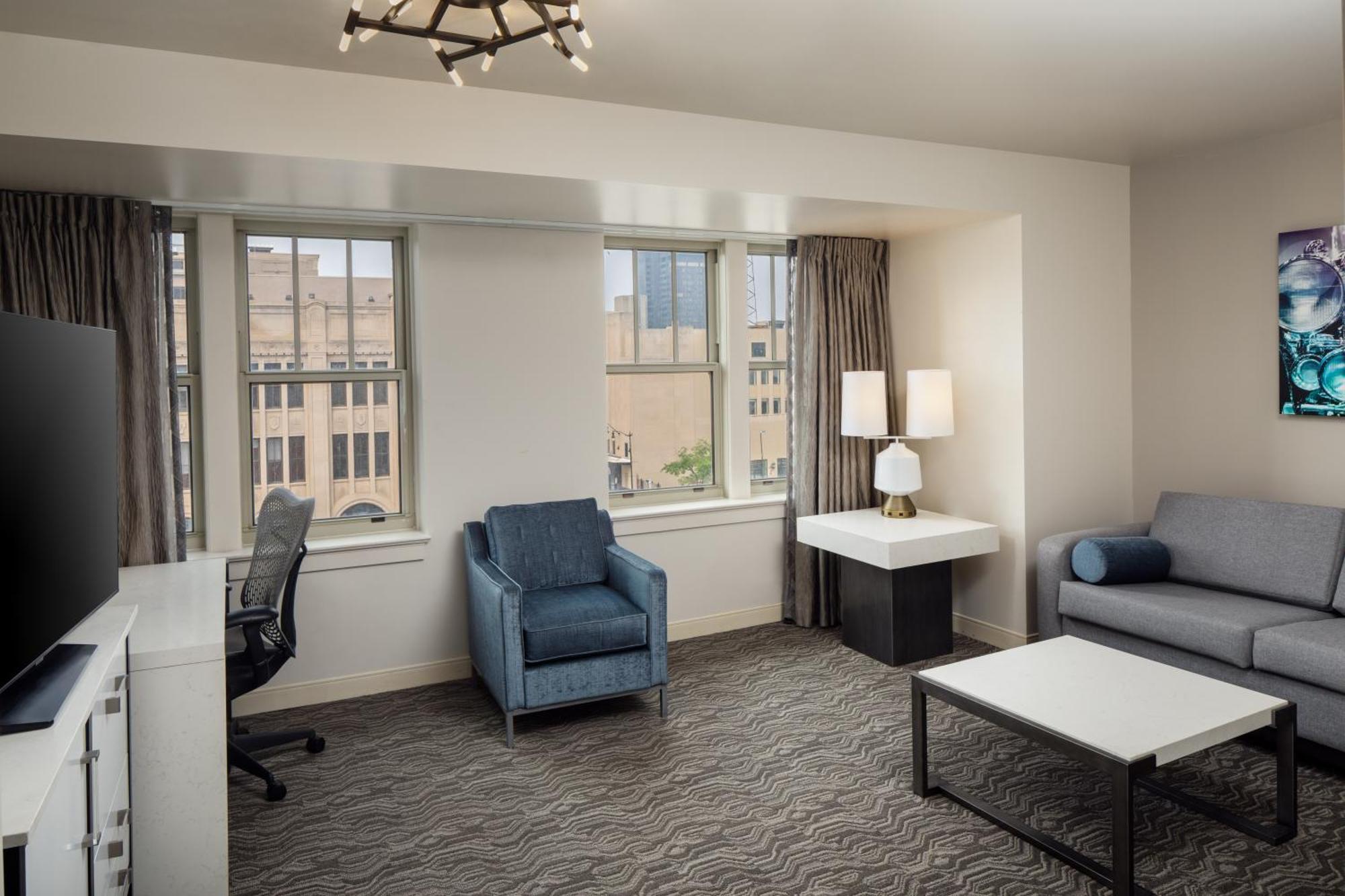 Doubletree Suites By Hilton Hotel Detroit Downtown - Fort Shelby Zewnętrze zdjęcie