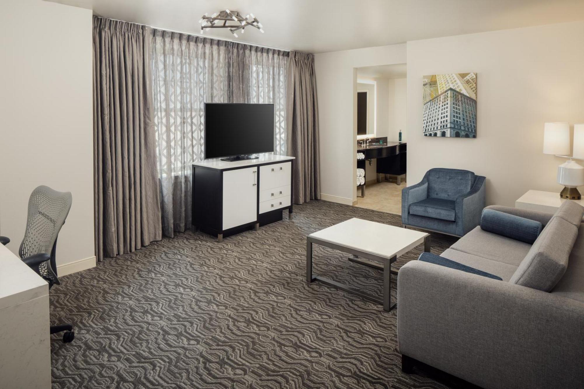 Doubletree Suites By Hilton Hotel Detroit Downtown - Fort Shelby Zewnętrze zdjęcie